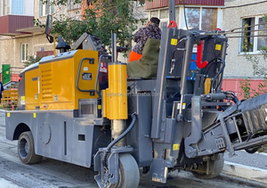 Fraiseuse à asphalte de 1000 mm de largeur, machine de fraisage à froid du <span class=keywords><strong>béton</strong></span> XM1003, <span class=keywords><strong>profondeur</strong></span> de fraisage de 180 mm pour la construction routière - Product Image 3