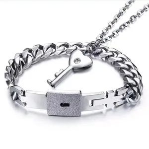 Vente en gros de bracelets et colliers en acier inoxydable pour couple, ensemble, cadenas et clé en forme de cœur pour amour, bijoux pour femmes et hommes