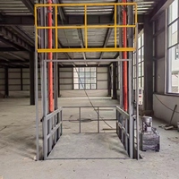 Ascenseur de fret pour entrepôt à espace étroit de 1000 kg, 2000 kg, 3000 kg, de 3 mètres à 20 mètres