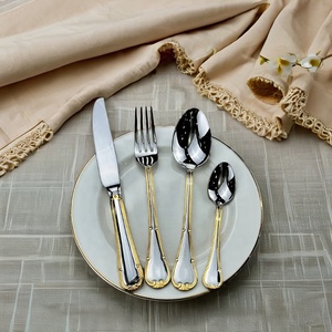 Service de <span class=keywords><strong>couverts</strong></span> polonais en acier inoxydable pour mariage à logo personnalisé <span class=keywords><strong>Couverts</strong></span> en métal durable en <span class=keywords><strong>rose</strong></span> blanc et argent avec or <span class=keywords><strong>rose</strong></span> - Product Image 1
