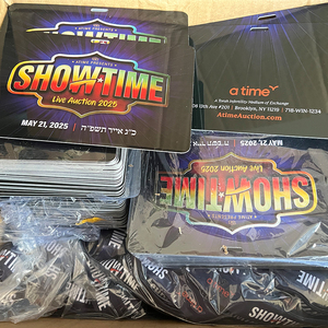 Fábrica al por mayor logotipo personalizado gratis evento insignias cordones VIP personalizado exposición evento pase entrada Rfid identificación insignia - Product Image 6