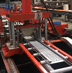 Gerüstbau-Deckrollformmaschine PLC-gesteuert Hydraulischer Abwickler Hochgeschwindigkeits-Motorantrieb - Product Image 1