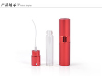 Atomiseur de parfum de voyage en verre rechargeable de 5ml 15ml avec corps en aluminium et bouchon à vis à base en métal forme ronde pour cosmétiques