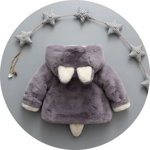 Del bambino delle ragazze di inverno caldo della pelliccia del faux del cappotto del panno morbido dell'orecchio di coniglio con cappuccio della tuta sportiva dei bambini giacca - Product Image 2