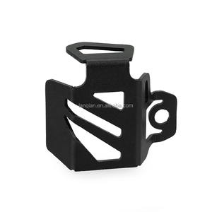Couvercle de protection du réservoir d'huile de frein arrière, accessoires de moto <span class=keywords><strong>FZ8</strong></span> pour <span class=keywords><strong>Yamaha</strong></span> FZ-8 FZ 8 2010-2018 2017 <span class=keywords><strong>2016</strong></span> - Product Image 4