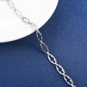 Collier vintage ajouré en forme de croix, chaîne à maillons en acier inoxydable pour femmes et hommes, couleur argent, ras-du-cou, bijoux en métal - Product Image 3