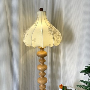 Lampadaire LED à Source Lumineuse Tricolore, Contrôle par Interrupteur, Usage Domestique, Indice de Rendu des Couleurs 90, Base en Bois, Abat-jour Floral - Product Image 3