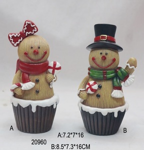 Noël Gingerbread Man Figurines Résine <span class=keywords><strong>Village</strong></span> De Noël Gingerbread Man Ornement Europe Figurine Personnalisée Figurine Polyresin - Product Image 2