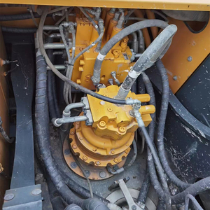 ใช้22Ton ขุดฮุนได215 | รถขุดตีนตะขาบมือสองที่เชื่อถือได้สำหรับโครงการก่อสร้าง - Product Image 5