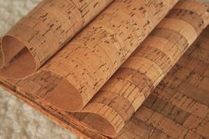 Papier peint isolé en liège au design géométrique moderne avec doublure en or Installation facile pour meubles, murs et villas - Product Image 3