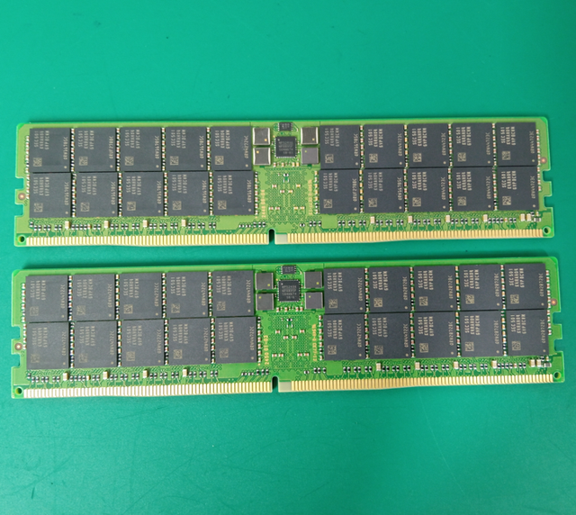 Electronic Components 64GB 288pin DIMM DDR5 Memory Module M321R8GA0PB0-CWM
