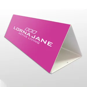 ป้ายโฆษณาคุณภาพสูงสำหรับภายนอกอาคาร รูปทรงสามเหลี่ยม พิมพ์บนแผ่นลูกฟูกคอร์ฟลูตหนา 5 มม. พร้อมโครงตั้งแบบ A-Frame - Product Image 1