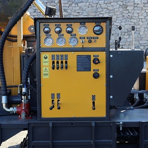 Foreuse à chenilles FengSu MSD800 pour l'approvisionnement en eau de chantier, profondeur 800m - Product Image 1