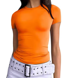 T-shirt estiva a maniche corte tinta unita, T-shirt da donna aderente, comoda, traspirante, in poliestere semplice - Product Image 1