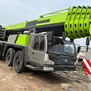 Grúa sobre Camión Usada Zoomlion de 50 Toneladas, Sistema Hidráulico Original, Rendimiento Estable - Product Image 1