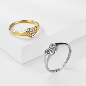 Anillo de titanio con diamantes en forma de corazón, joyería de moda única y transfronteriza para mujer, diseño simple en forma de corazón, c - Product Image 1