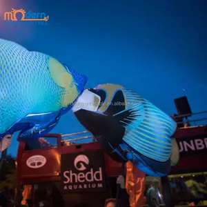 Événement océanique tenu dans la main marche poisson Costume pôle gonflable <span class=keywords><strong>Clown</strong></span> poisson mascotte marionnette ballon Type - Product Image 1