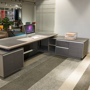 ชุดโต๊ะและเก้าอี้ไม้แข็งแบบปรับแต่งได้ชุดโต๊ะและโต๊ะในสำนักงาน - Product Image 4