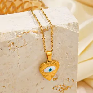 Collier pour femmes Pop Acier inoxydable Love Turkey Eye Necklace Personality Ethnic Style Demon Eye Drops Oil High Quality Necklace