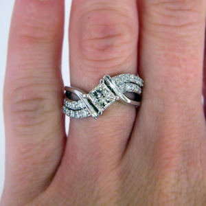 Anello da cocktail con zirconi quadrati per uomo e donna, elegante gioiello da dito alla moda - Product Image 2