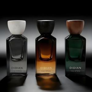 Flacone di Profumo Personalizzabile OEM di Lusso in Vetro Verde Rettangolare da 50ml con Spruzzatore Antigoccia e Tappo in Lega di Zinco - Product Image 3