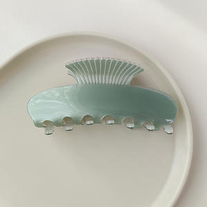 Pince à cheveux en acétate couleur unie pour femme – Accessoire capillaire tendance - Product Image 6