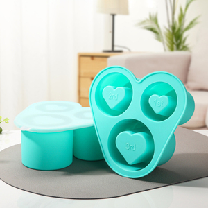 Maravilloso fabricante de cubitos de hielo reutilizables sin BPA, molde de hielo de silicona de 3 cavidades, bandejas de cubitos de hielo en forma de corazón para vasos Stanley - Product Image 1