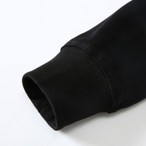 Sweat à capuche épais et ample pour homme, noir, en molleton, avec broderie, logo personnalisé de haute qualité, coupe oversize et épaules tombantes - Product Image 4