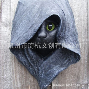 Décoration d'Halloween en forme de chat à capuche, sculpture murale en résine, forme animale, utilisation intérieure/extérieure, couleurs gris, violet, rouge - Product Image 3