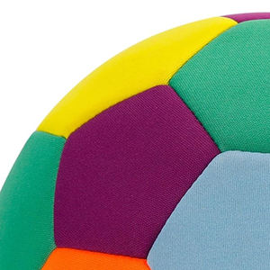 Ballon de football personnalisé en PVC léger et écologique pour intérieur/extérieur, fourniture directe d'usine, matériau souple, articles de sport Ahira - Product Image 3