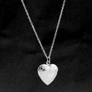 Personalized Simple Silver Plated Love Heart Shaped Photo Box Pendant Necklace <b>Titanium</b> Steel Women's Necklaces Fashion Jewelry - Product Image 4