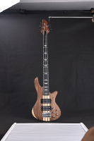 Guitare Basse Électrique WINZZ EBS725-3 5 Cordes avec Dos en Noyer, Finition Mate, Matériaux Érable et Épicéa, Prix de Gros Abordable