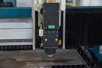Machine de découpe laser à fibre professionnelle pour tôles et tubes LX3015FCT, laser à fibre 6 kW, découpe de tôles et de tubes 5 axes