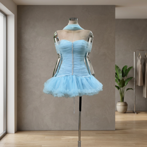Robe courte en tulle bleu clair à épaules dénudées avec détails en strass et encolure illusion - Product Image 4