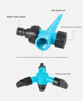 Arroseur d'irrigation à trois buses sur piquet pour pelouse, jardin et usage domestique
