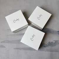 Expositor Magnético de Cartón Tipo Libro para Collares y Joyería con Inserto, Gran Venta