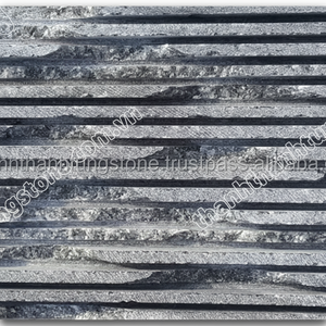 Mosaïque de marbre abordable en pierre bleue du Vietnam pierre naturelle décorative pour un sol élégant, des panneaux muraux et un pavage extérieur - Product Image 1