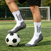 Chaussettes de football antidérapantes respirantes en coton tricoté avec logo personnalisé pour adultes