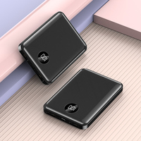 Banque d'alimentation ultra-mince la plus vendue 10000 mAh Li-Polymère Entrée Type-C Double USB Affichage LED Sortie 10W 500 Cycles Portable
