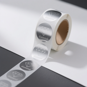 Étiquettes transparentes métallisées brillantes argentées personnalisées avec logo imprimé, très appréciées, pour bouteilles de cosmétiques et de spiritueux haut de gamme - Product Image 1