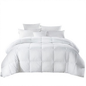 Piumino in Puro Cotone e Piuma d'Oca Bianca per Hotel 5 Stelle, Inserto per Piumone Invernale Singolo o Matrimoniale, Extra Spesso e Caldo - Product Image 1
