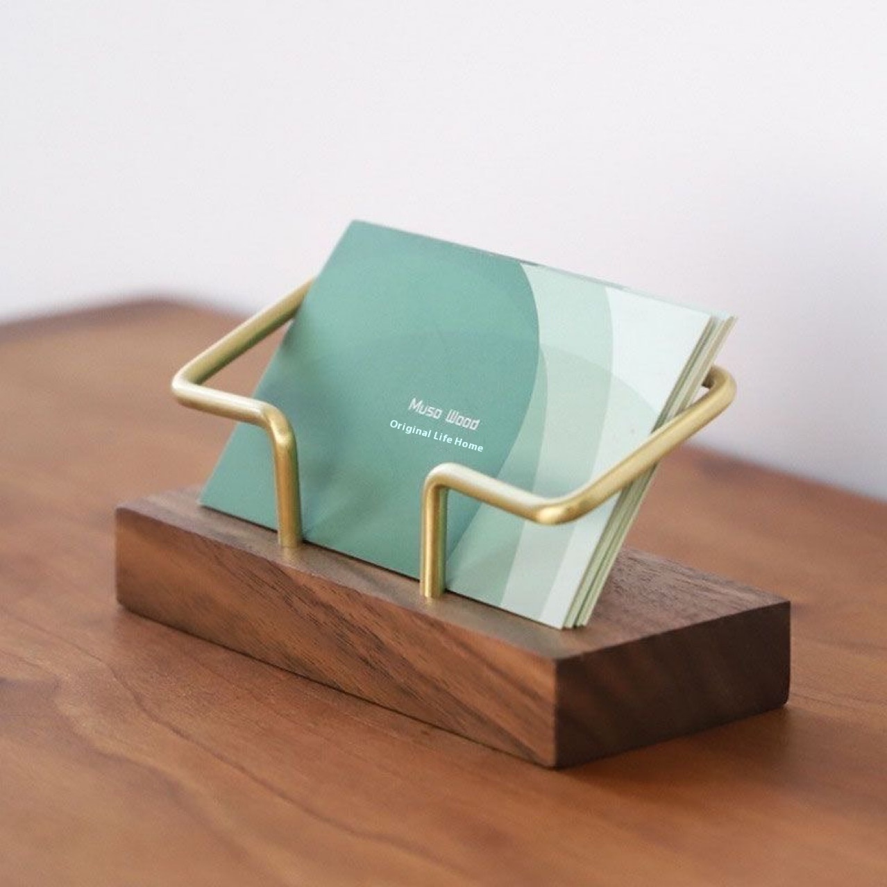 High-End Creative Metal Desktop Business Card Holder Front Desk Display Shelf for Storage Box Table Setting Organizer