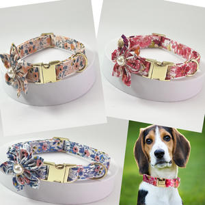 2025 tendencia de moda Navidad perro regalo conjunto moda perro Navidad <span class=keywords><strong>Collar</strong></span> lindo mascota arcos Popular nieve hombre patrón mascotas correas - Product Image 2