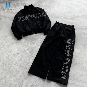 BENTURA <span class=keywords><strong>Tuta</strong></span> Sportiva Personalizzata con Logo Ricamato 3D, <span class=keywords><strong>Giacca</strong></span> Antivento e Pantaloni Larghi in 100% Nylon per <span class=keywords><strong>Uomo</strong></span> - Product Image 2
