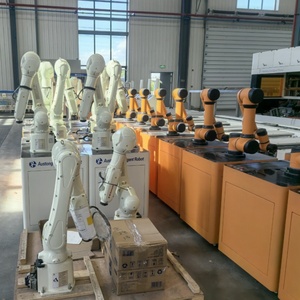 AUBO I5 Cobot de préhension et de placement, bras robotique pour automatisation de laboratoire, avec préhenseur humanoïde flexible de qualité industrielle - Product Image 1