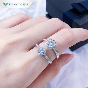 Anillo de Moissanita Plateada con Halo Completo Tianyu, Joyería Nupcial de Lujo para Compromiso y Propuestas de Matrimonio - Product Image 3