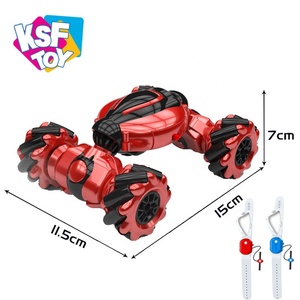 2 en 1 1:18 <span class=keywords><strong>échelle</strong></span> de main d'enfants télécommande <span class=keywords><strong>tornade</strong></span> stunt voiture jouet geste détection voiture avec lumière et musique - Product Image 2