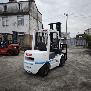 รถยกดีเซลมือสอง ปี 2024 ยี่ห้อ TCM ขนาด 2.5 ตัน 3 ตัน 3.5 ตัน รถยกไฮดรอลิก รถยกสินค้า - Product Image 2