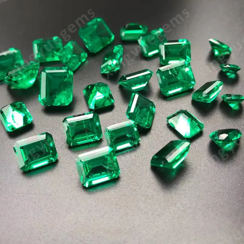 สีเขียว