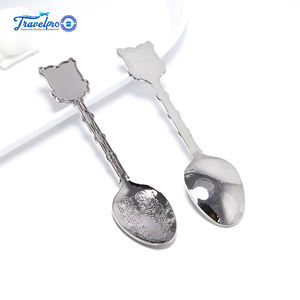 Cuchara de Postre Personalizada con Logotipo, Cuchara de Helado Vintage Plateada con Mango Metálico, Cuchara de Té de Aleación de Zinc Fundido Personalizada - Product Image 3